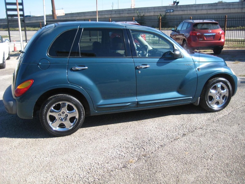 Chrysler PT Cruiser Vehicle Full-screen Gallery Image 04