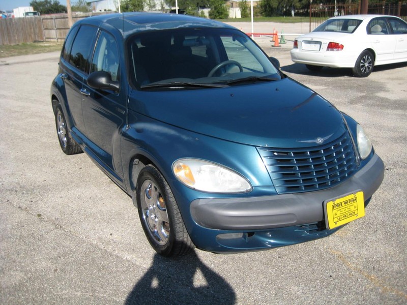 Chrysler PT Cruiser Vehicle Full-screen Gallery Image 06