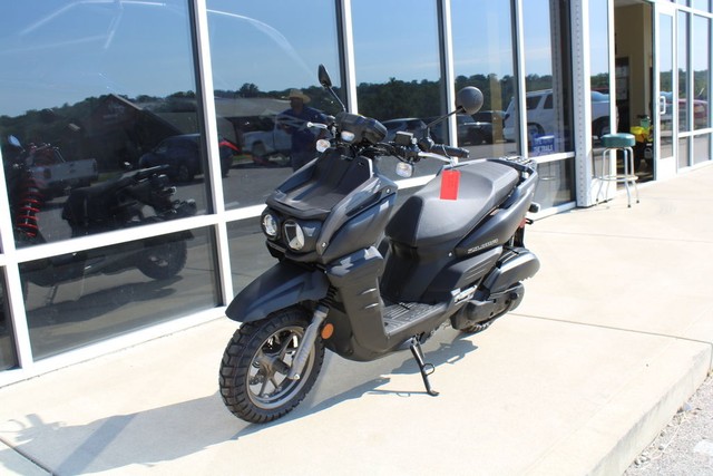 Yamaha Zuma 125 Vehicle Image 03