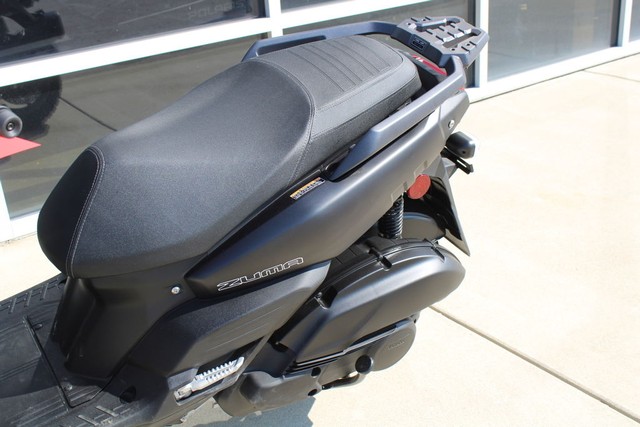 Yamaha Zuma 125 Vehicle Image 05