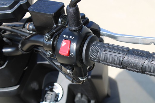 Yamaha Zuma 125 Vehicle Image 08
