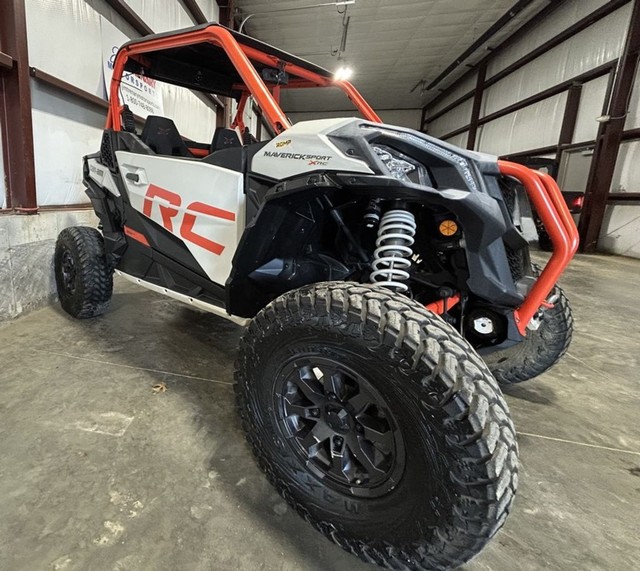 Can-Am X rc 1000R Vehicle Image 03