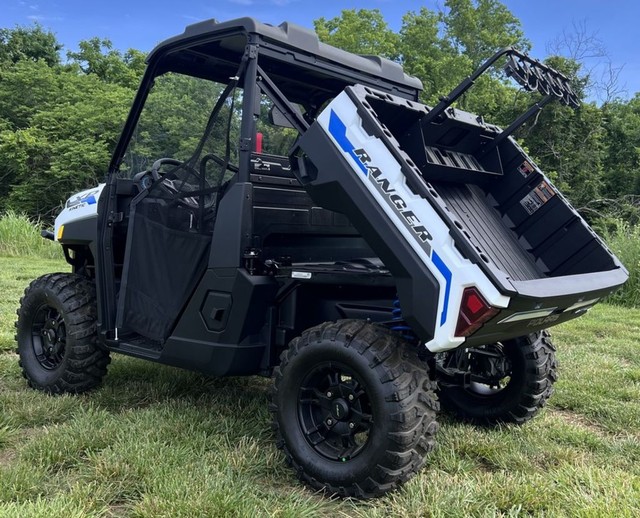 Polaris Ranger XP Kinetic Premium Vehicle Image 03