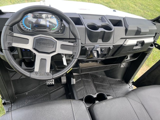 Polaris Ranger XP Kinetic Premium Vehicle Image 05