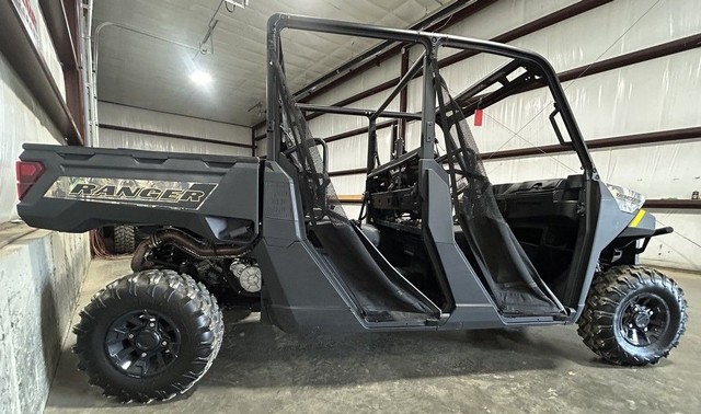 Polaris Ranger Crew 1000 Premium Polaris Pursuit Vehicle Image 03