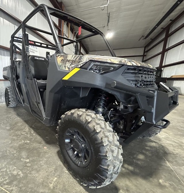 Polaris Ranger Crew 1000 Premium Polaris Pursuit Vehicle Image 04