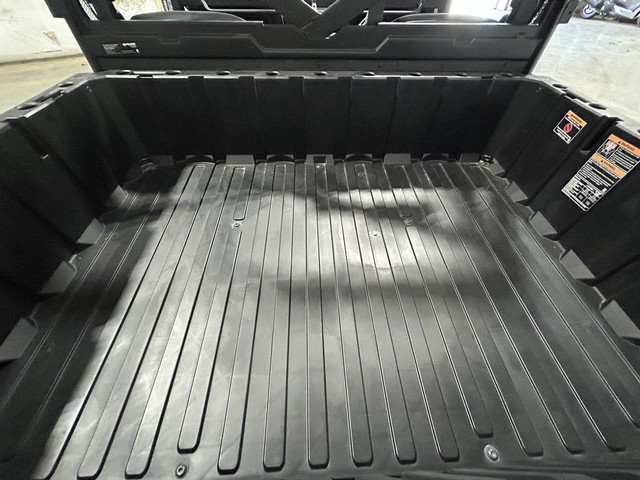 Polaris Ranger Crew 1000 Premium Polaris Pursuit Vehicle Image 06