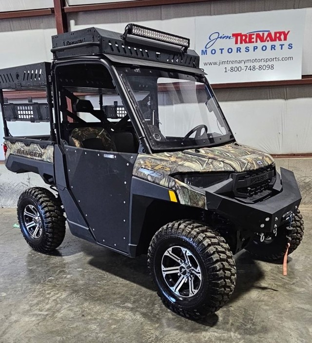Polaris Ranger XP 1000 Premium Polaris Pursuit C Vehicle Image 02