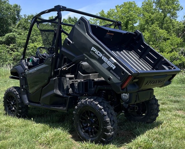 Honda Pioneer 1000 Deluxe Vehicle Image 03