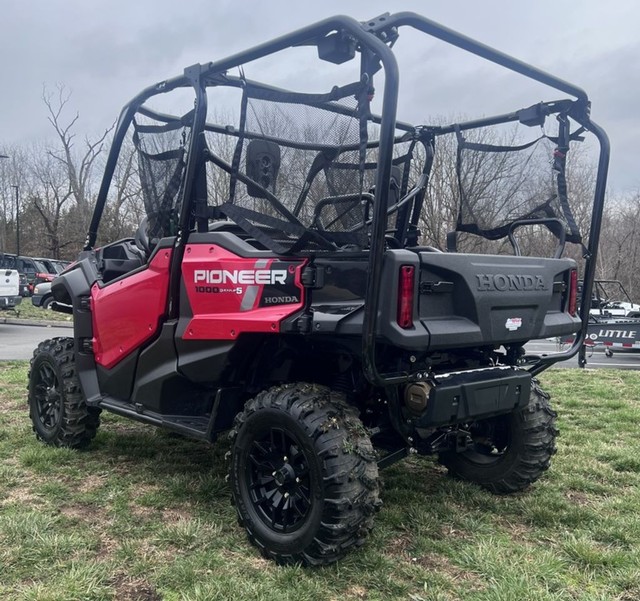 Honda Pioneer 1000-5 Deluxe Vehicle Image 03