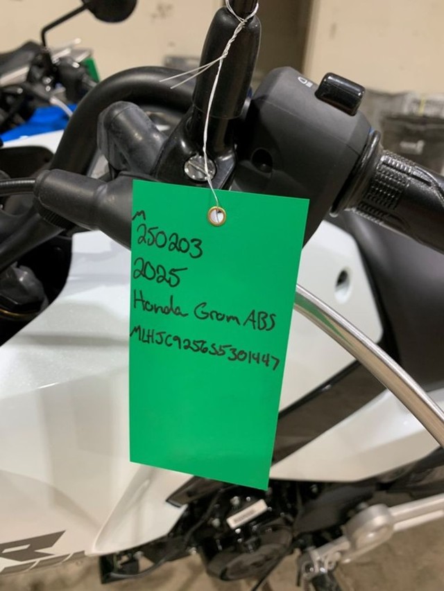 Honda GROM125AS Vehicle Image 04