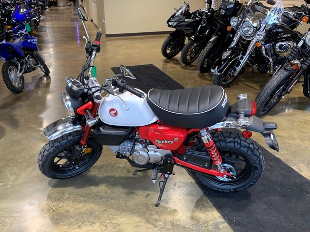 Honda Monkey ABS Vehicle Image 02