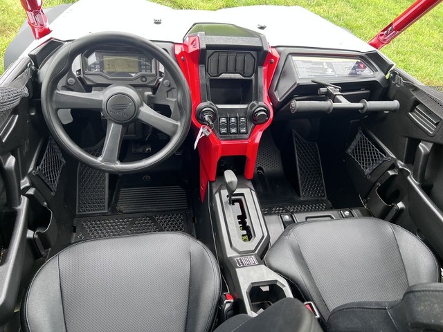 Honda Talon 1000X-4 FOX Live Valve Vehicle Image 05