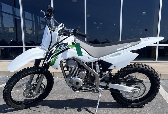 Kawasaki KLX®140R L Vehicle Image 02