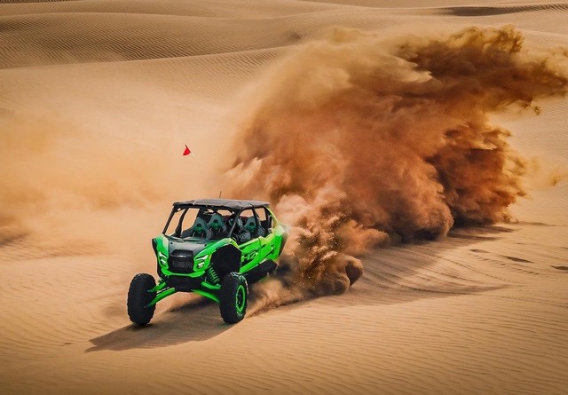 Kawasaki Teryx 4 H2 Deluxe ES Vehicle Image 02