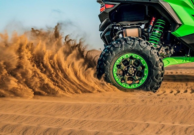Kawasaki Teryx 4 H2 Deluxe ES Vehicle Image 05