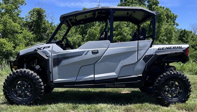 Polaris General XP 4 1000 Sport Vehicle Image 02