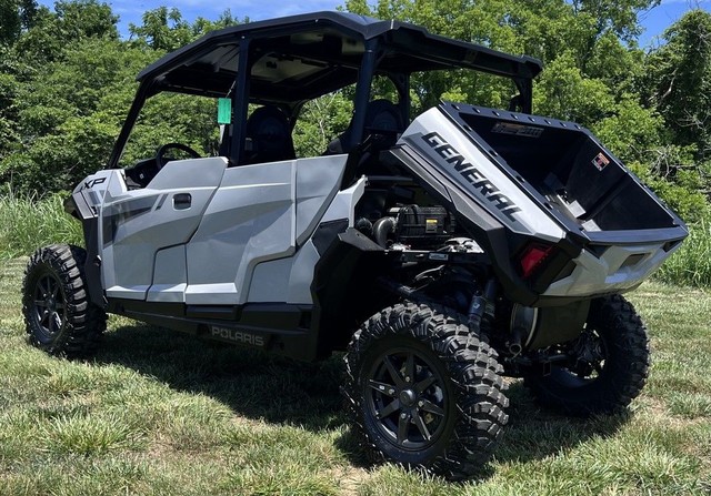 Polaris General XP 4 1000 Sport Vehicle Image 03