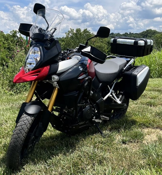 Suzuki V-Strom 1000 ABS Vehicle Image 02