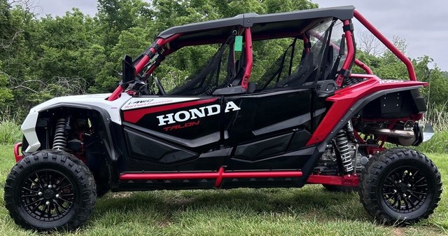 Honda Talon 1000R-4 FOX Live Valve Vehicle Image 02