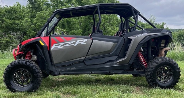 Polaris RZR XP 4 1000 Ultimate Vehicle Image 02