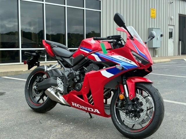Honda CBR650R E-Clutch Vehicle Image 04
