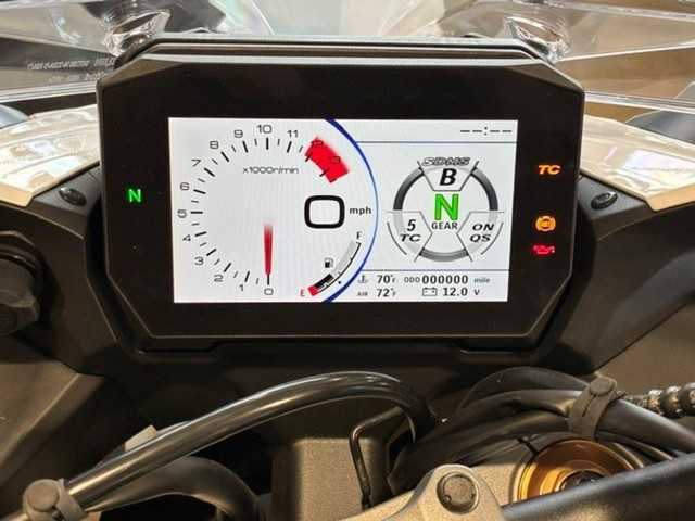 Suzuki GSX-S1000GT+ Vehicle Image 05