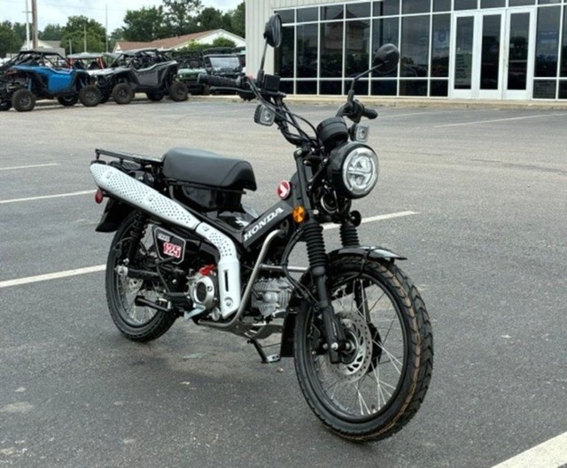 Honda Trail125 Vehicle Image 04