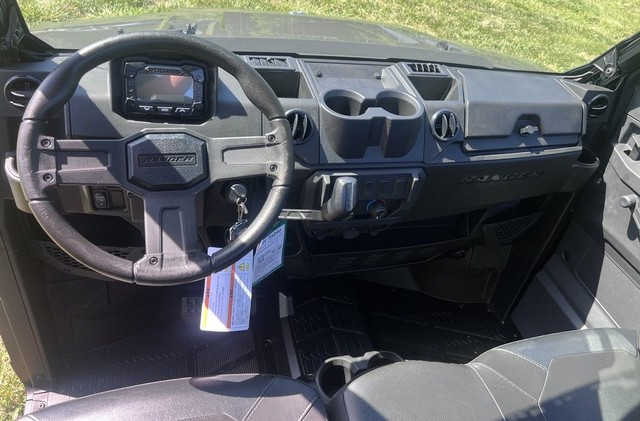 Polaris Ranger 1000 CAB Vehicle Image 05
