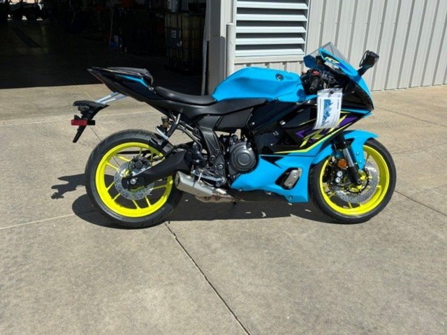 Yamaha YZF-R7 Vehicle Image 04