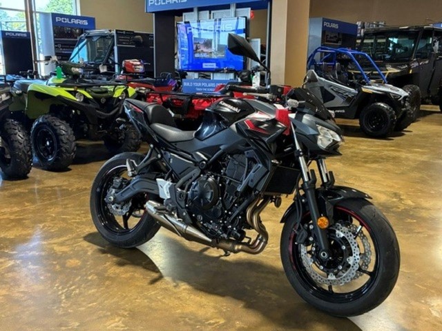 Kawasaki Z650 Vehicle Image 02