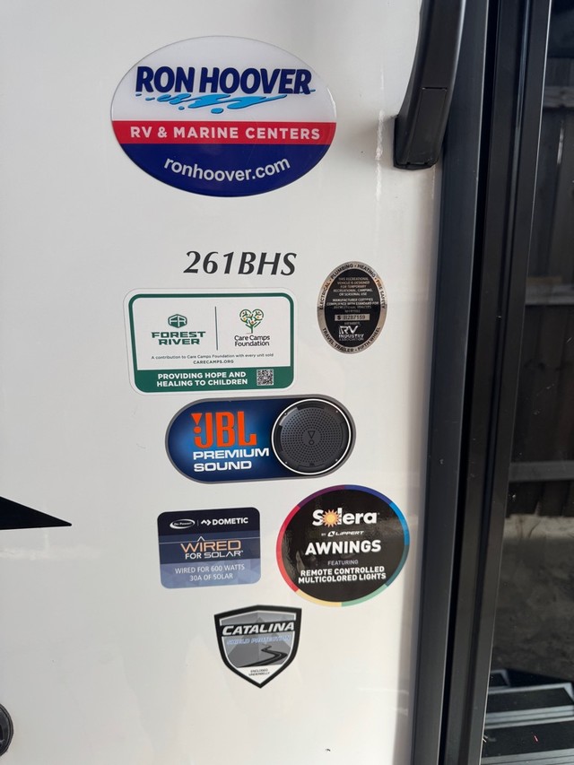 Catalina 261BHS Vehicle Full-screen Gallery Image 13