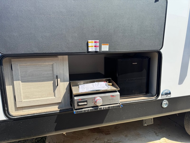 Catalina 261BHS Vehicle Full-screen Gallery Image 12