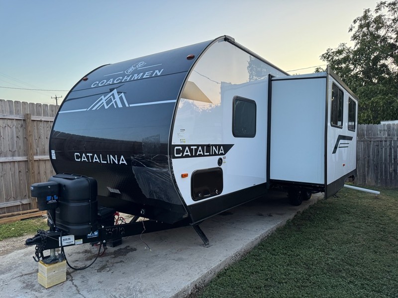 Catalina 261BHS Vehicle Full-screen Gallery Image 18