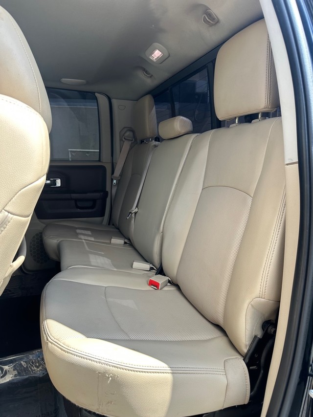 Ram 1500 Vehicle Full-screen Gallery Image 8