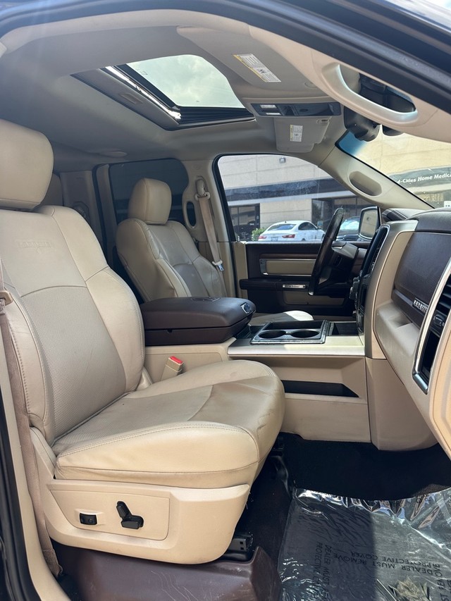 Ram 1500 Vehicle Full-screen Gallery Image 10