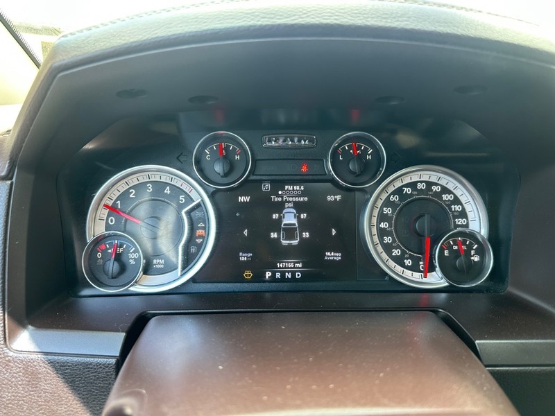 Ram 1500 Vehicle Full-screen Gallery Image 15