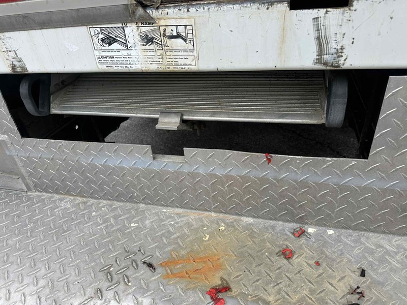 Ford ECONOLINE Vehicle Full-screen Gallery Image 10