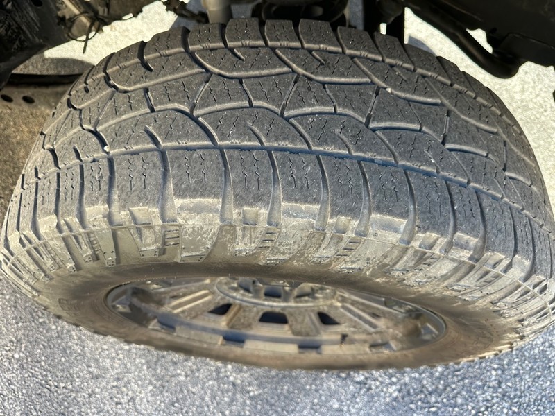 Ram 2500 Vehicle Full-screen Gallery Image 9