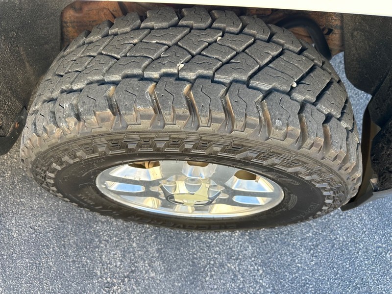 Chevrolet SILVERADO 2500 Vehicle Full-screen Gallery Image 9