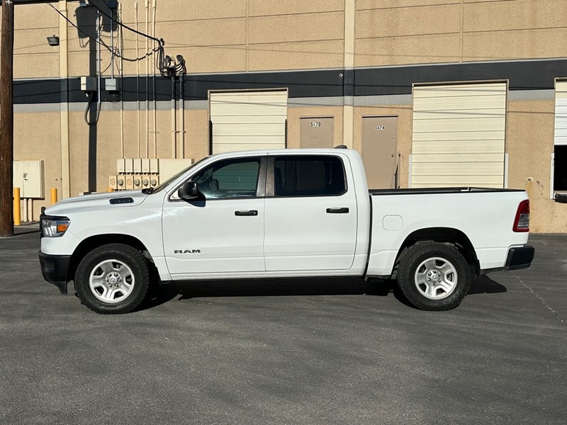 Ram 1500 Vehicle Full-screen Gallery Image 3