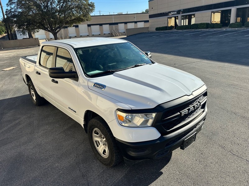 Ram 1500 Vehicle Full-screen Gallery Image 8