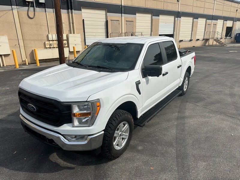 Ford F-150 Vehicle Full-screen Gallery Image 2