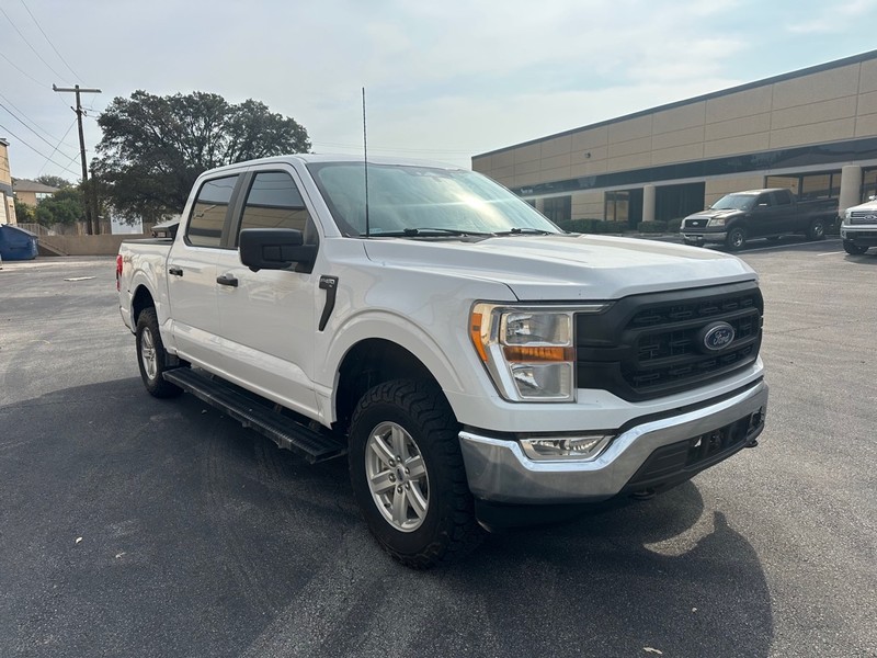 Ford F-150 Vehicle Full-screen Gallery Image 7