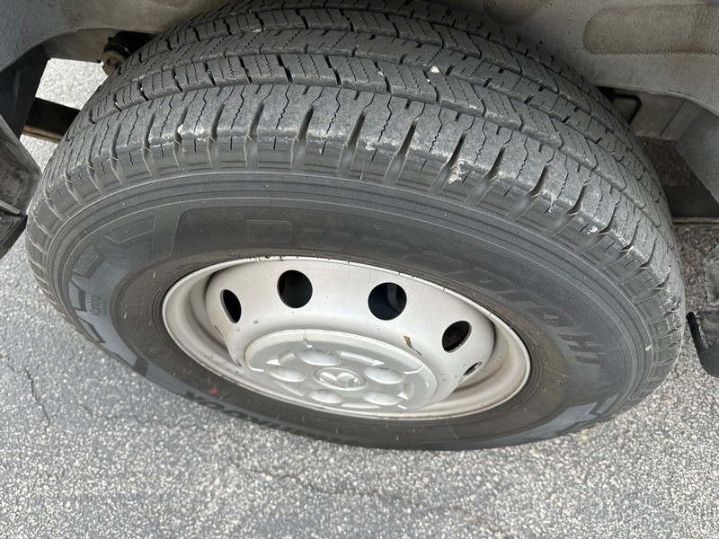 Ram PROMASTER 2500 Vehicle Full-screen Gallery Image 9