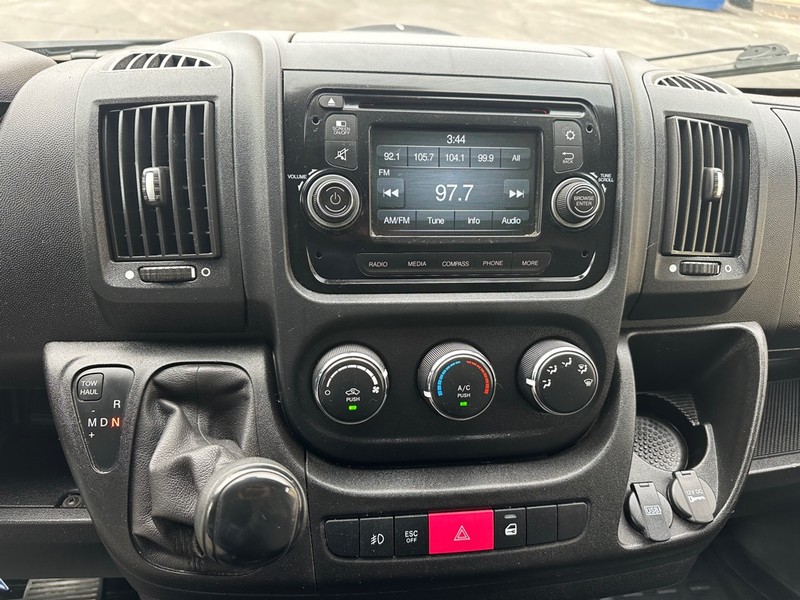 Ram PROMASTER 2500 Vehicle Full-screen Gallery Image 16