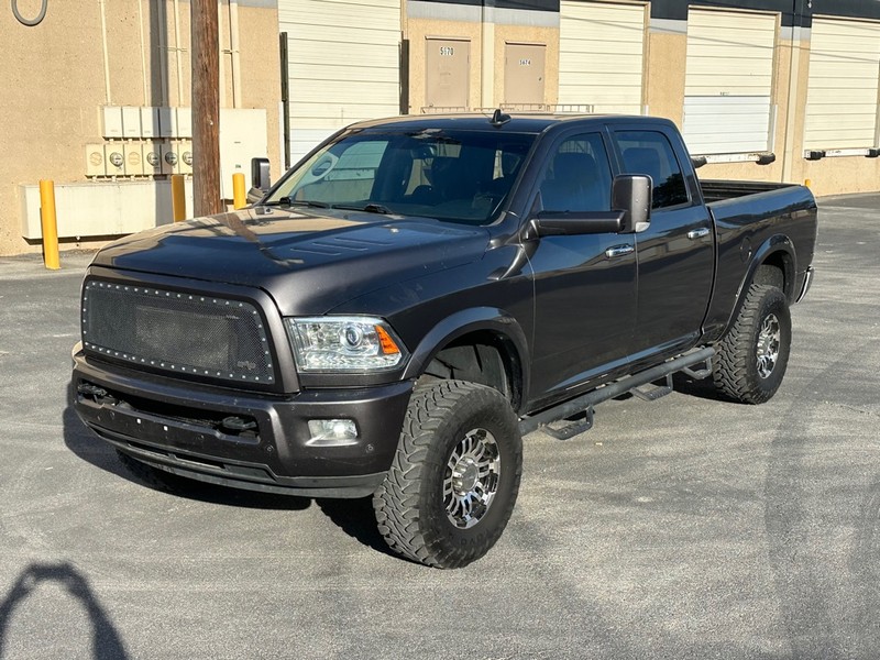 Ram 2500 Vehicle Full-screen Gallery Image 2