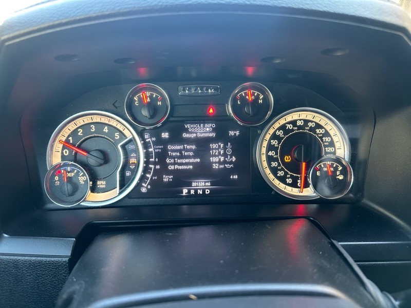 Ram 2500 Vehicle Full-screen Gallery Image 19