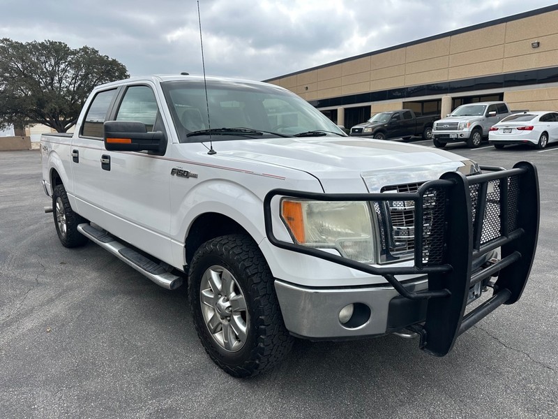 Ford F-150 Vehicle Full-screen Gallery Image 7