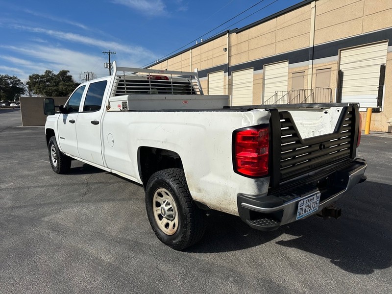 Chevrolet SILVERADO 2500 Vehicle Full-screen Gallery Image 4